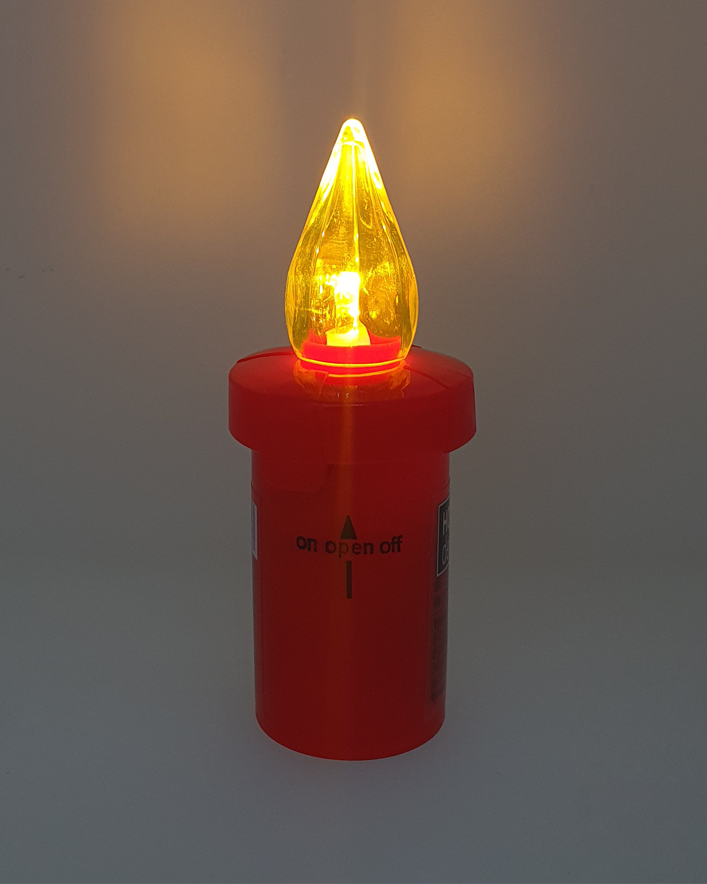 HD-132 LED gyertya piros/sárga pislákólo lángal LAKKOLT DÍSZ HD-132 LED gyertya piros/sárga pislákólo lángal LAKKOLT DÍSZ