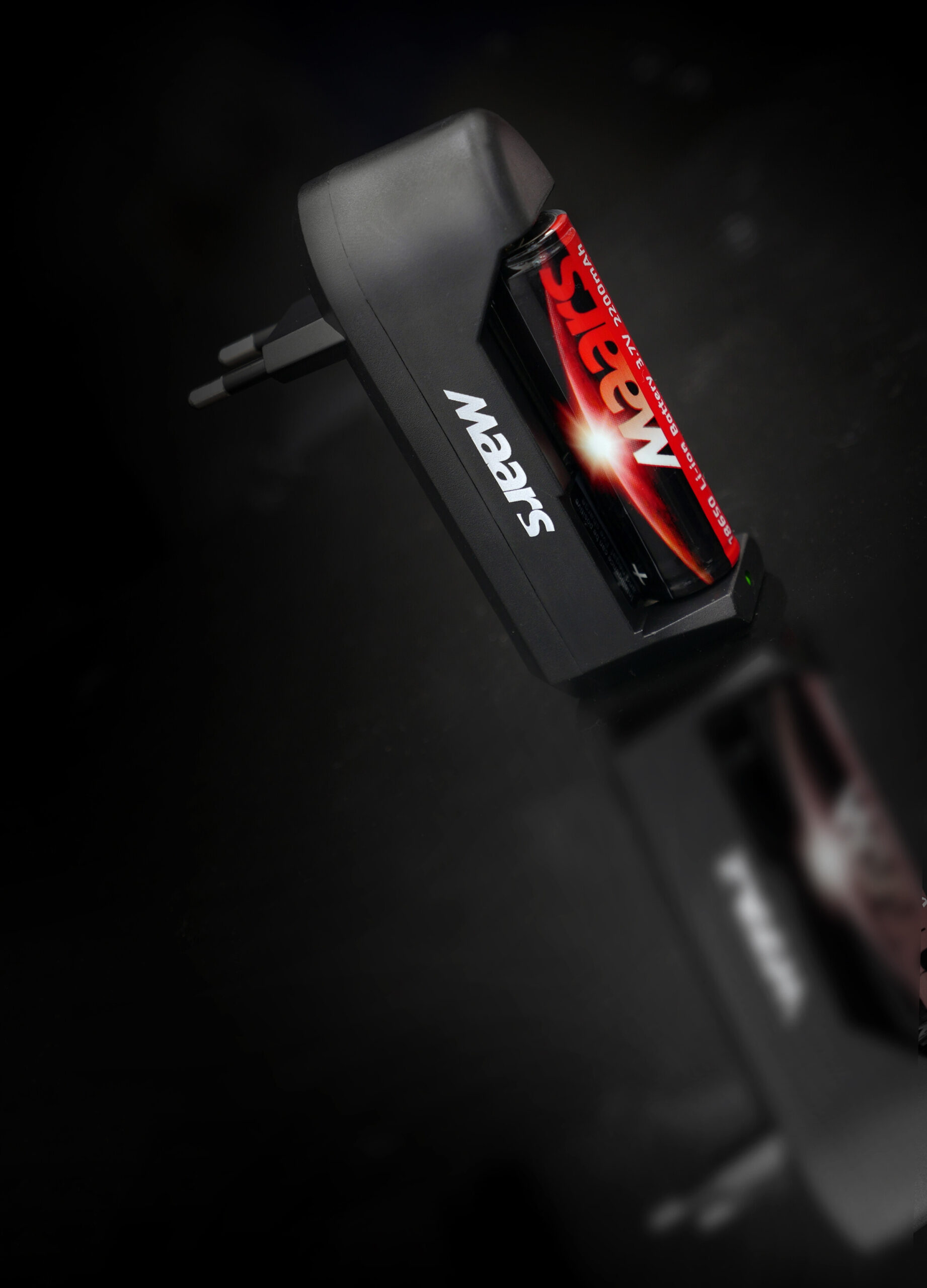 Univerzális töltő MC 500 18650 3.7V LI-ION akkumulátor MAARS - Image 3