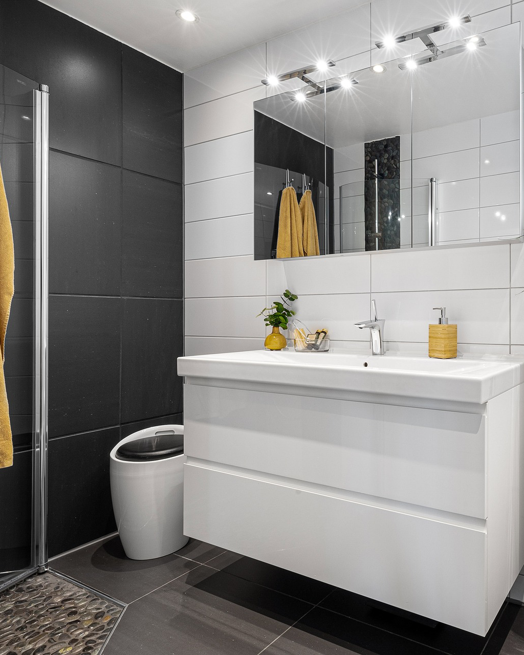 Q-302CH LED 5W/400lm/4000K tükörvilágító lámpa 30cm - króm QTEC - Image 4