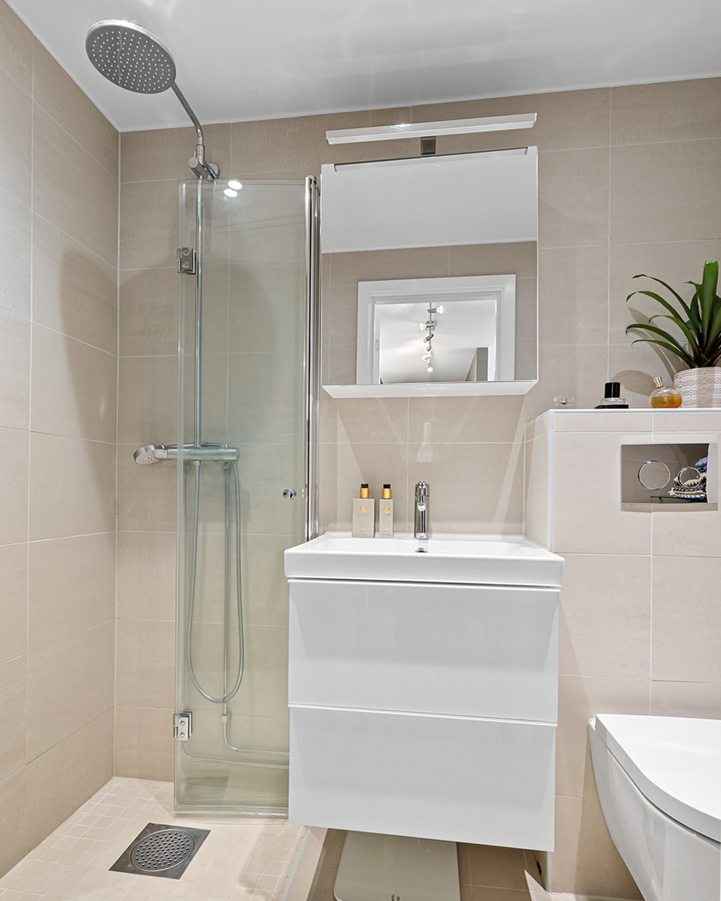 Q-303CH LED 8W/640lm/4000K tükörvilágító lámpa 50cm - króm QTEC - Image 3