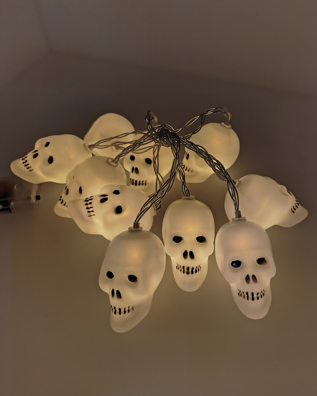 TR-229H Halloween Világítás – Koponyák TRIXLINE TR-229H Halloween Világítás – Koponyák TRIXLINE