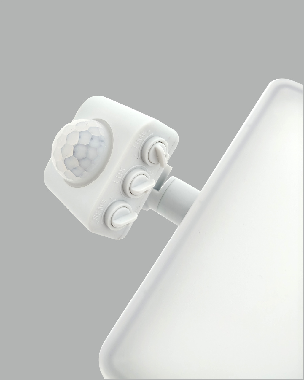 TR-30S 30W reflektor érzékelővel LED FLOOD 3CCT Trixline - Image 7